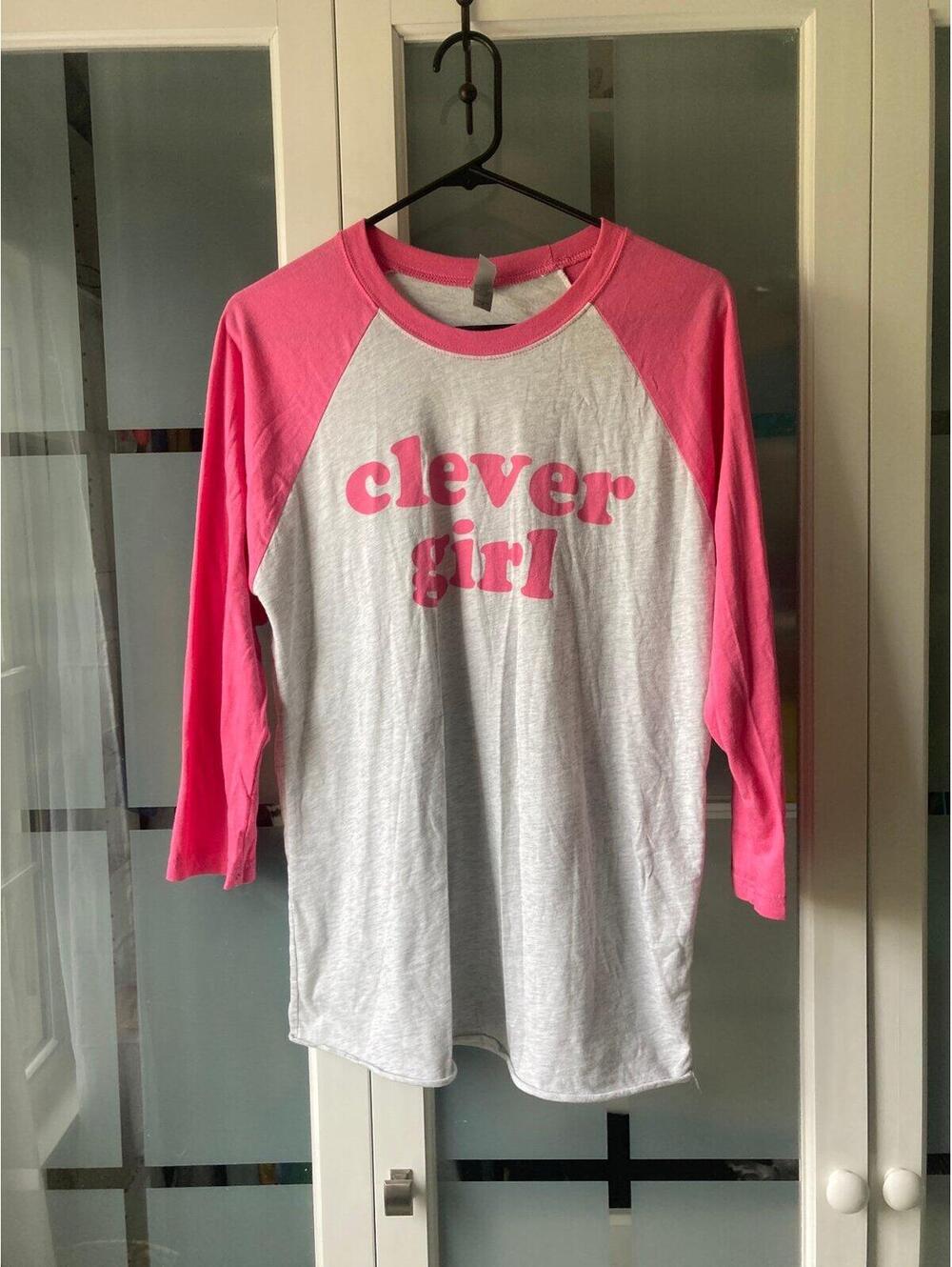 Clever Girl Baseball Graphic Tee M